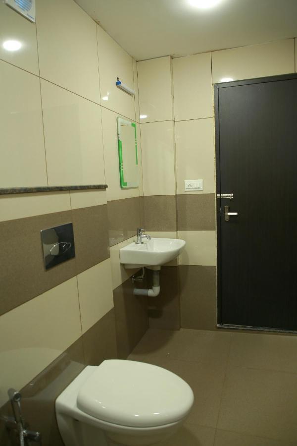 Kalathil Tourist Home Kunnamkulam Екстер'єр фото