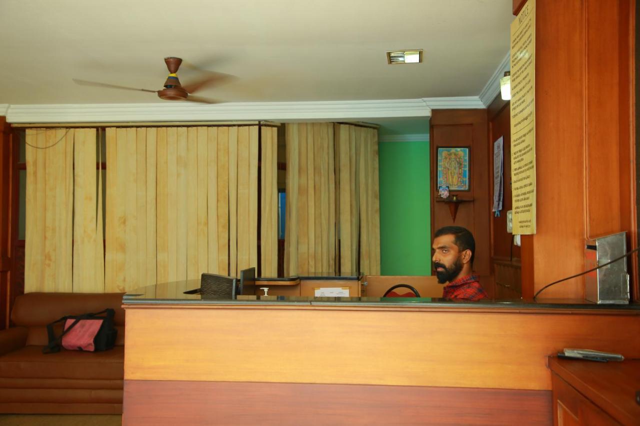 Kalathil Tourist Home Kunnamkulam Екстер'єр фото