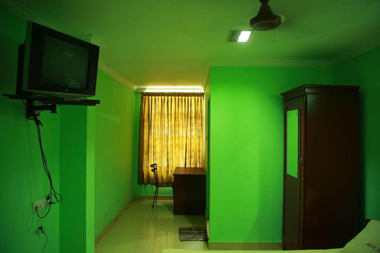 Kalathil Tourist Home Kunnamkulam Екстер'єр фото